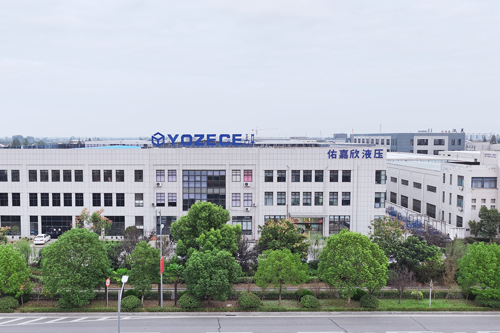 1762133501824260.jpg about.jpg